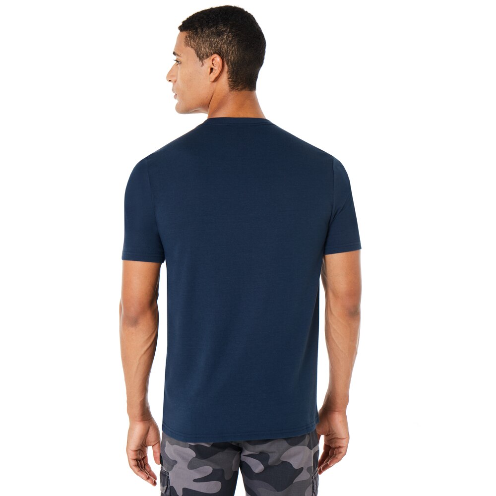 Download Oakley Bark New Short Sleeve - Blackout - 457131-02E ...