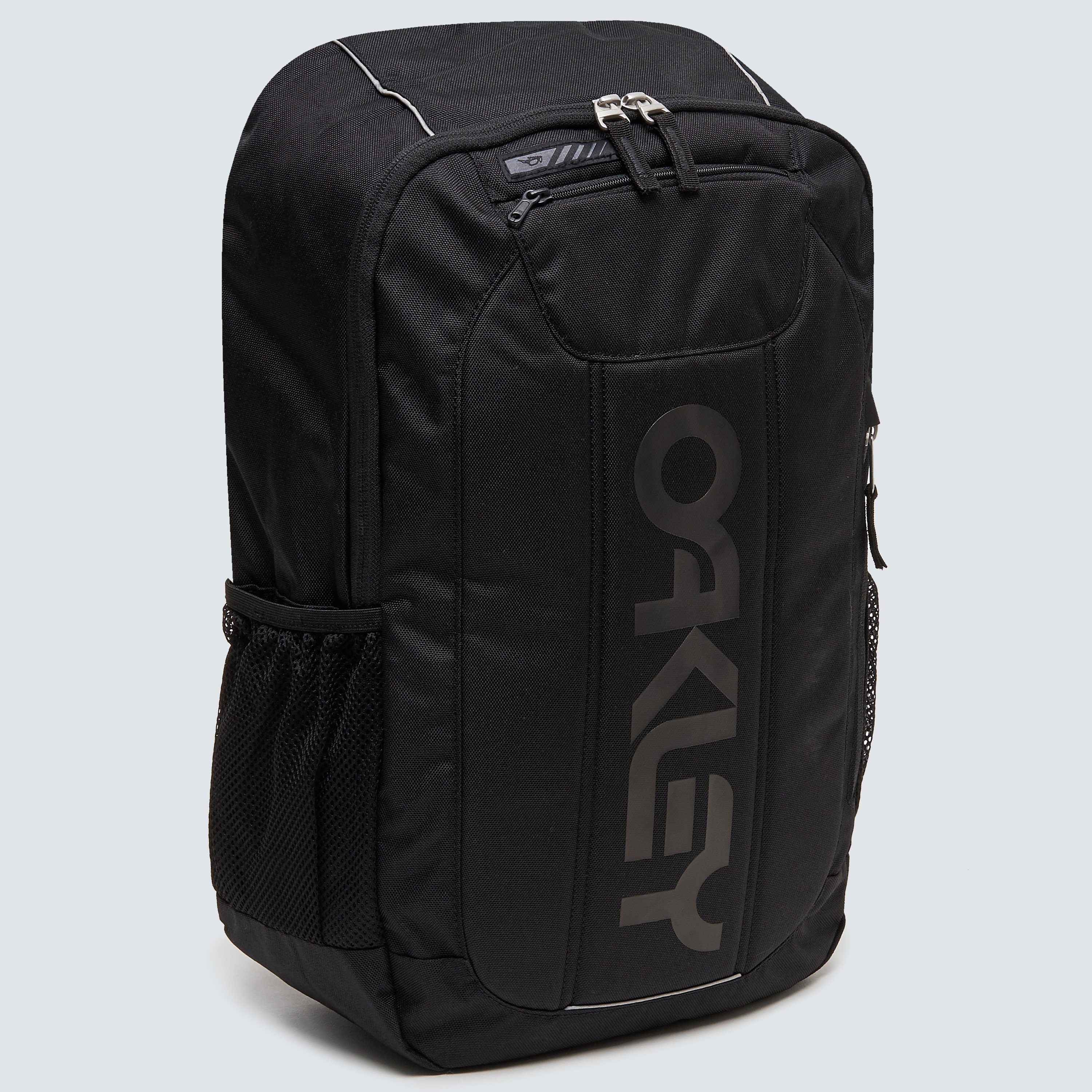 oakley enduro 3.0 20 litre backpack