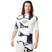 Staple 1975 Rashguard Short Sleeve Staple 1975 Rashguard Short Sleeve