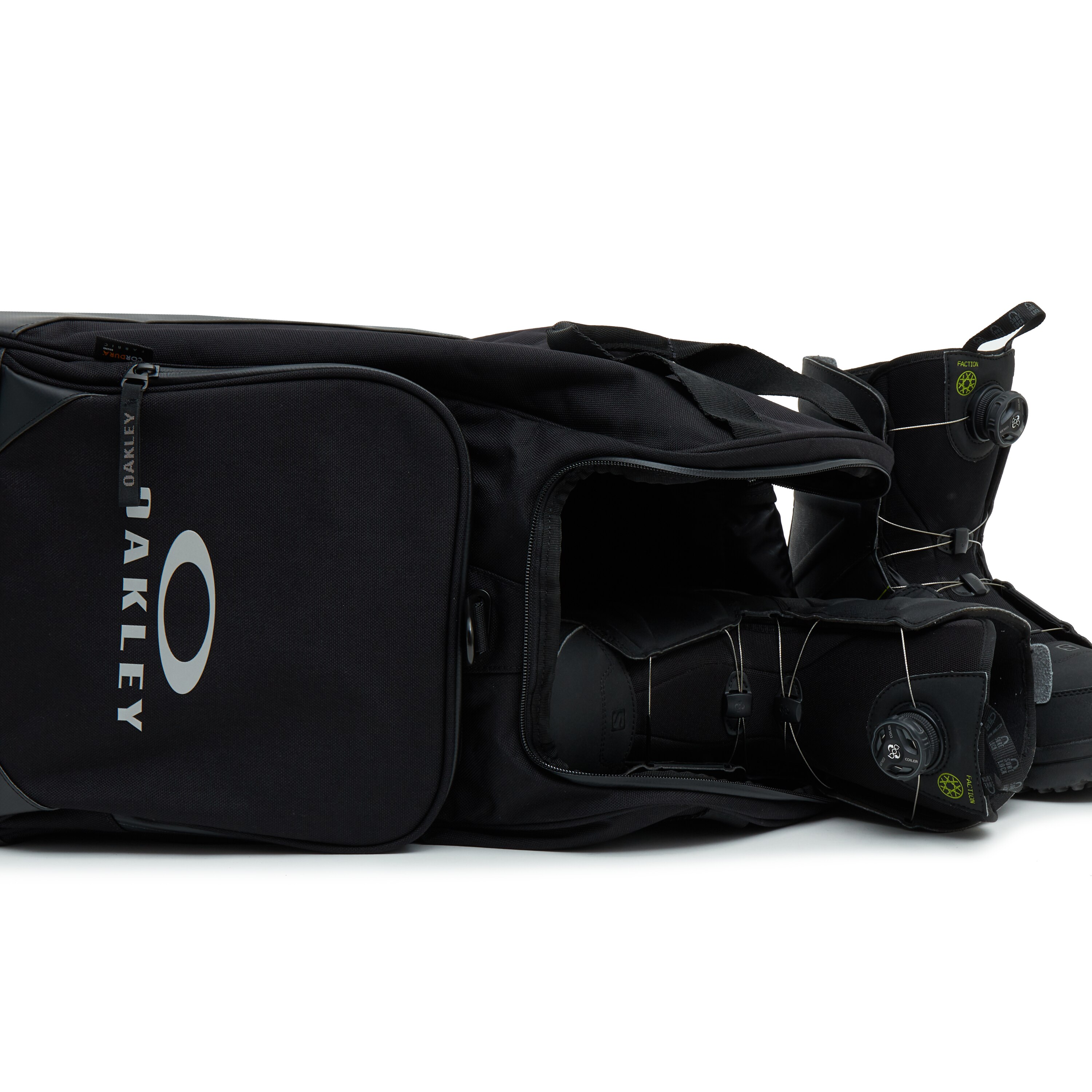 oakley snowboard bag