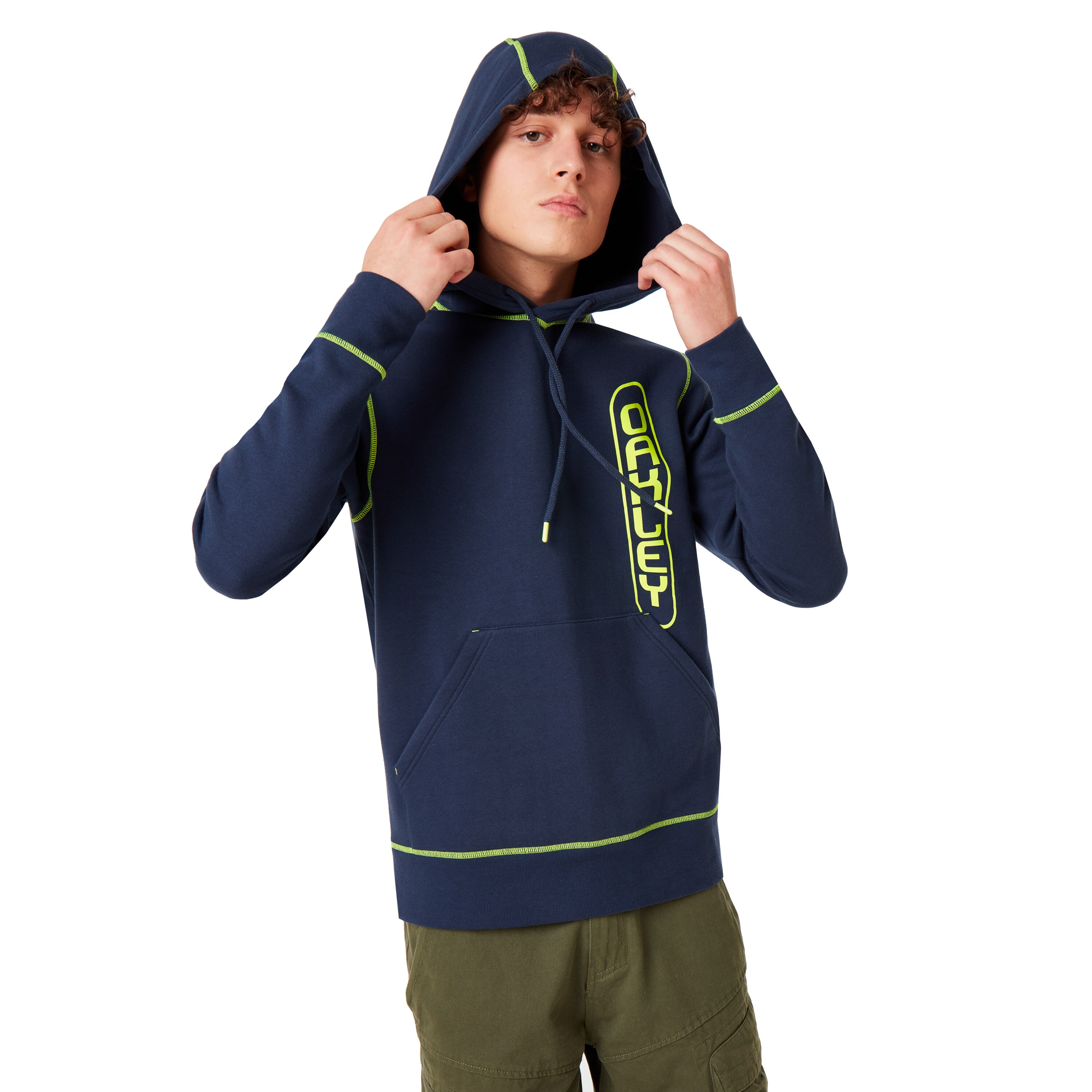 overlock hoodie