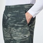 Enhance Mobility Quarter Pants - Green Print