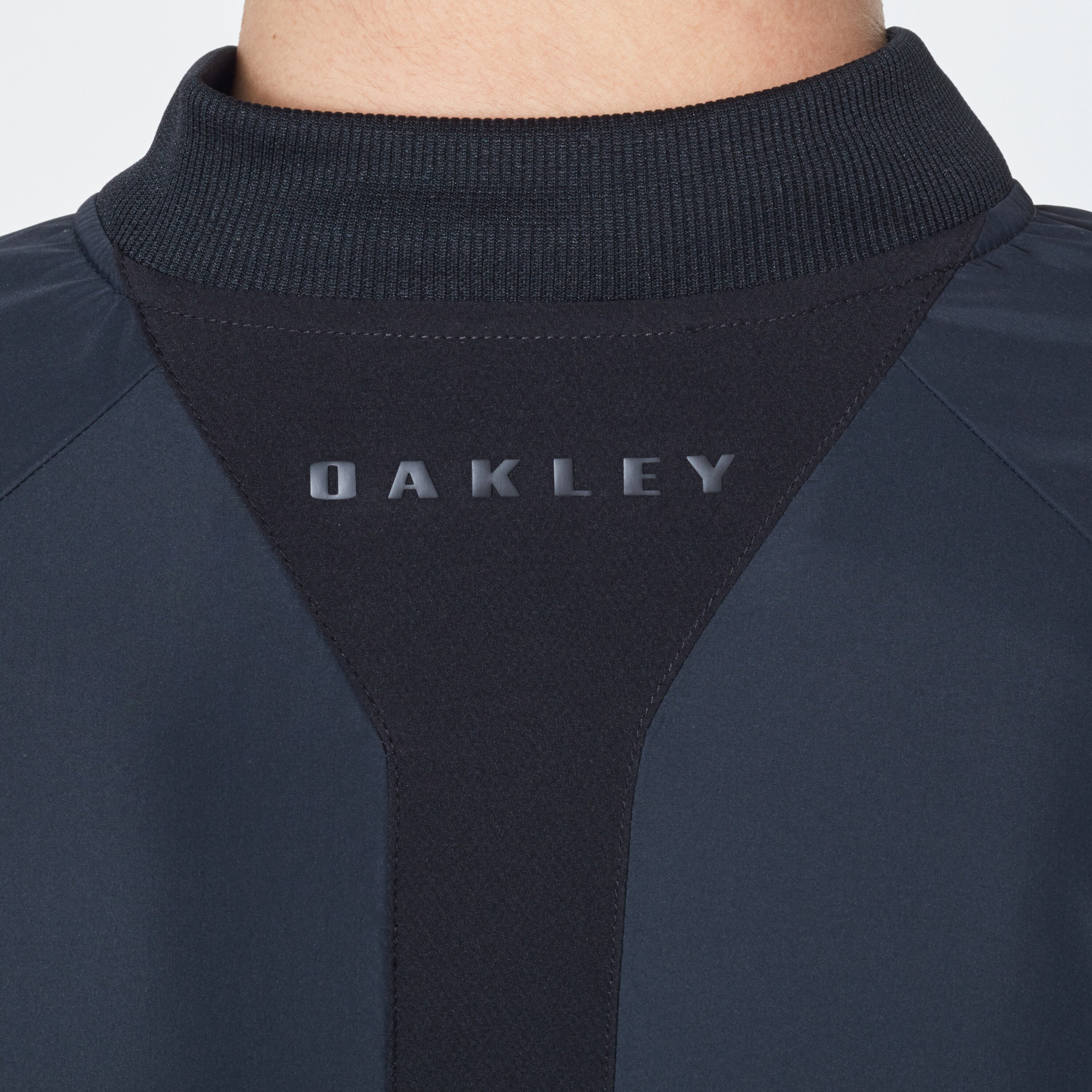 oakley golf jacket