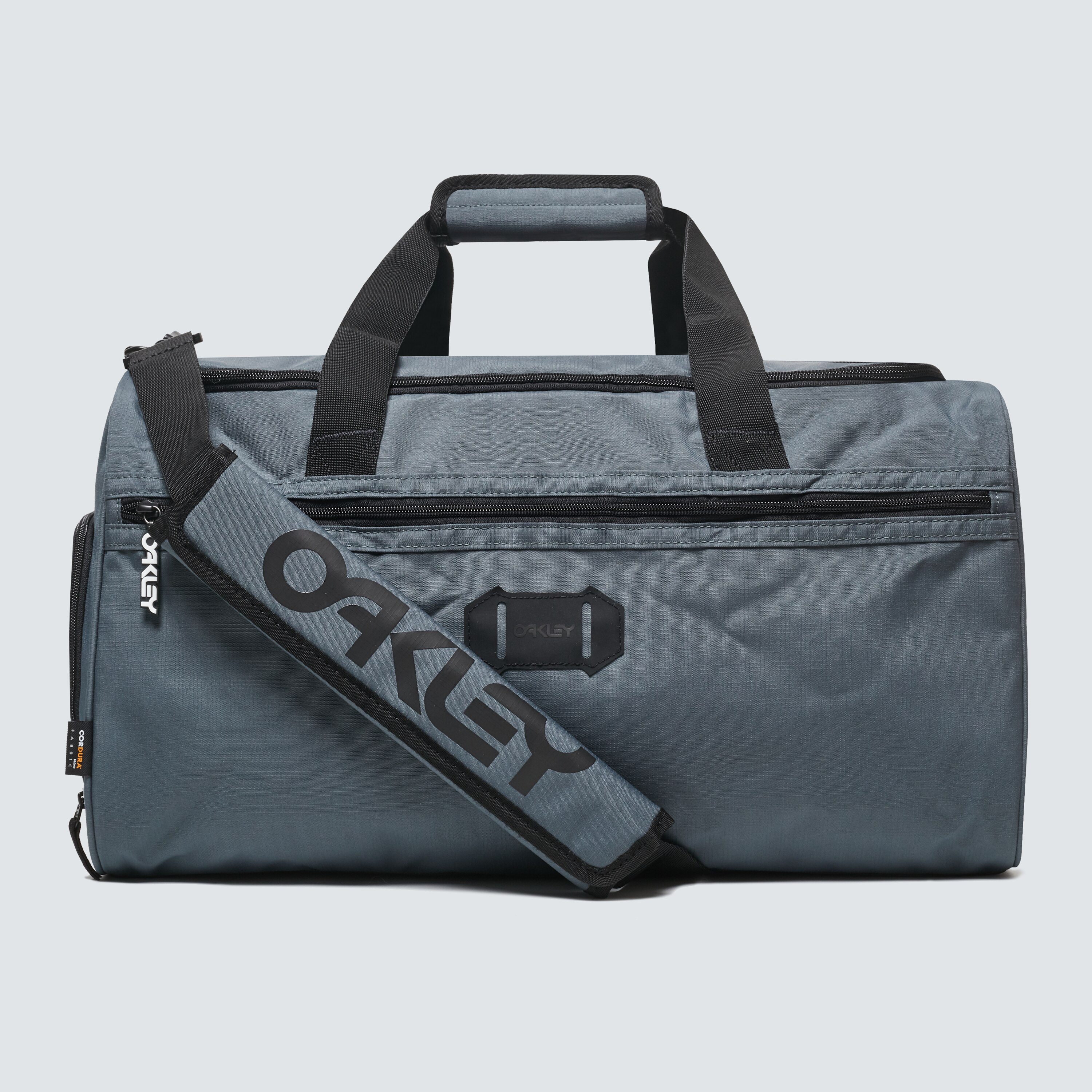 oakley street duffle bag 2.0