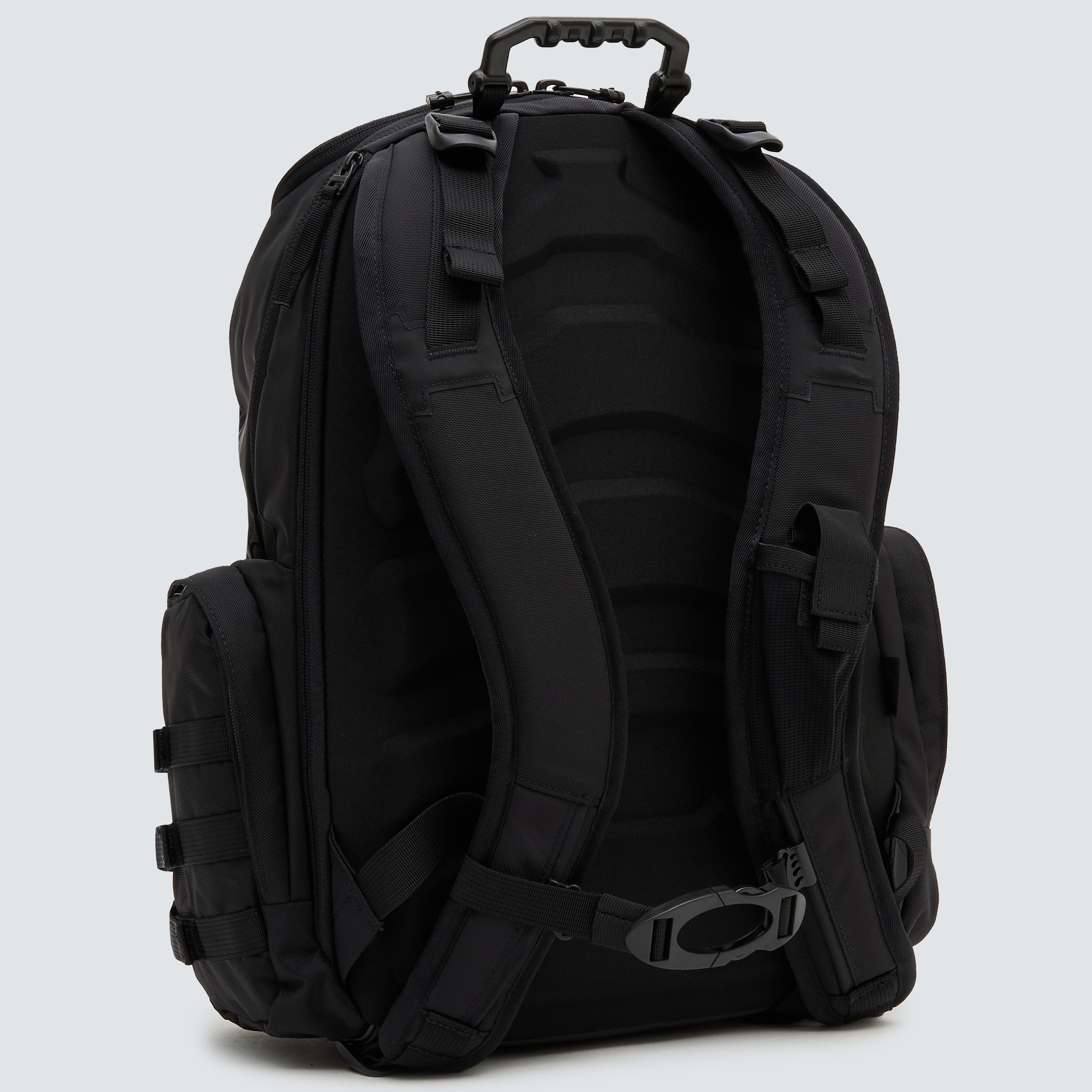 black oakley bag