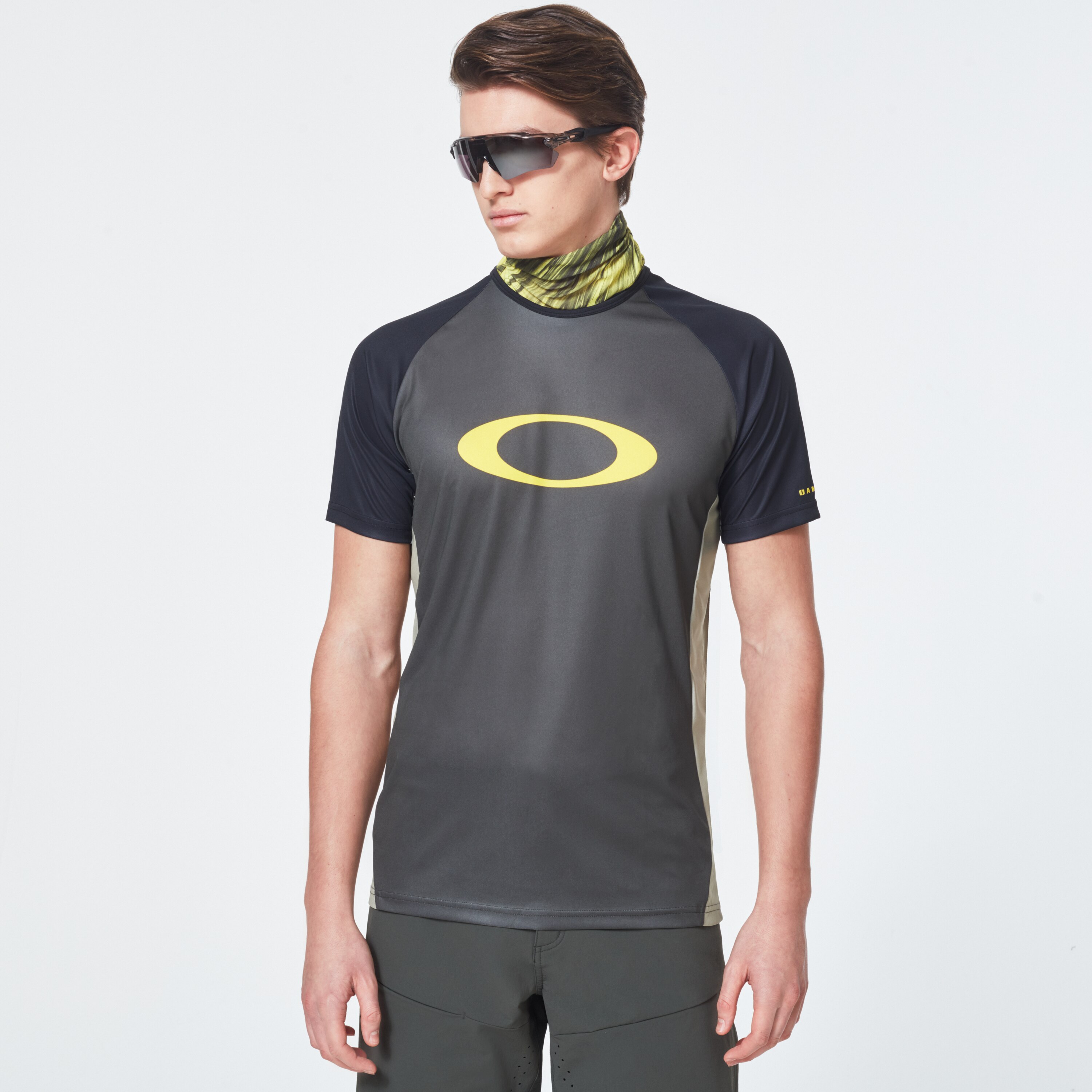 oakley tech tee