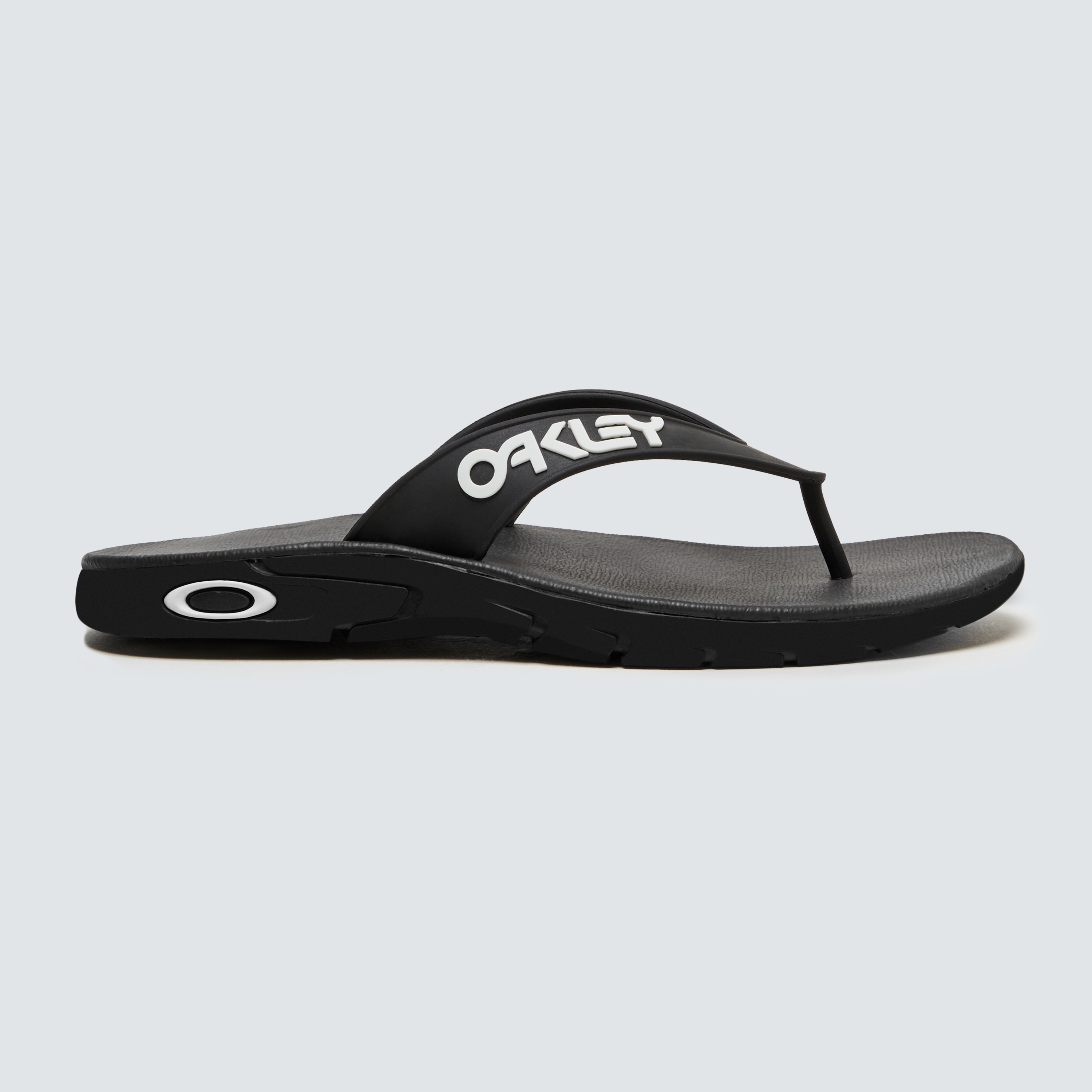 oakley flip flops near me