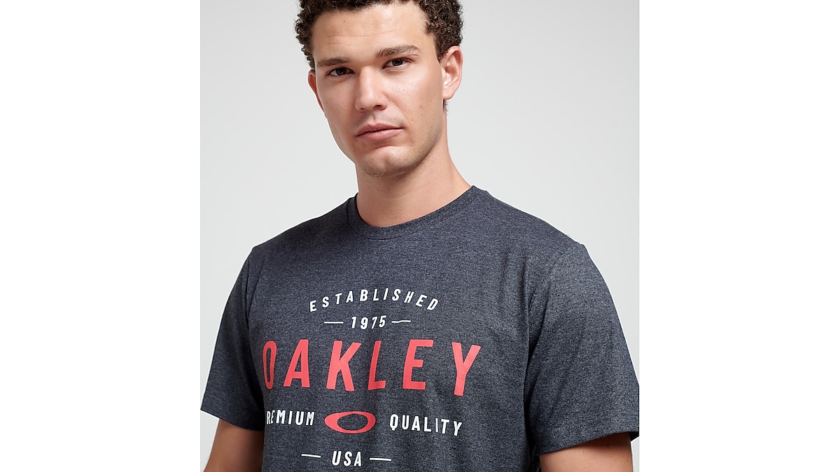 Oakley Camiseta Premium Quality - Branco/Branco | Oakley®