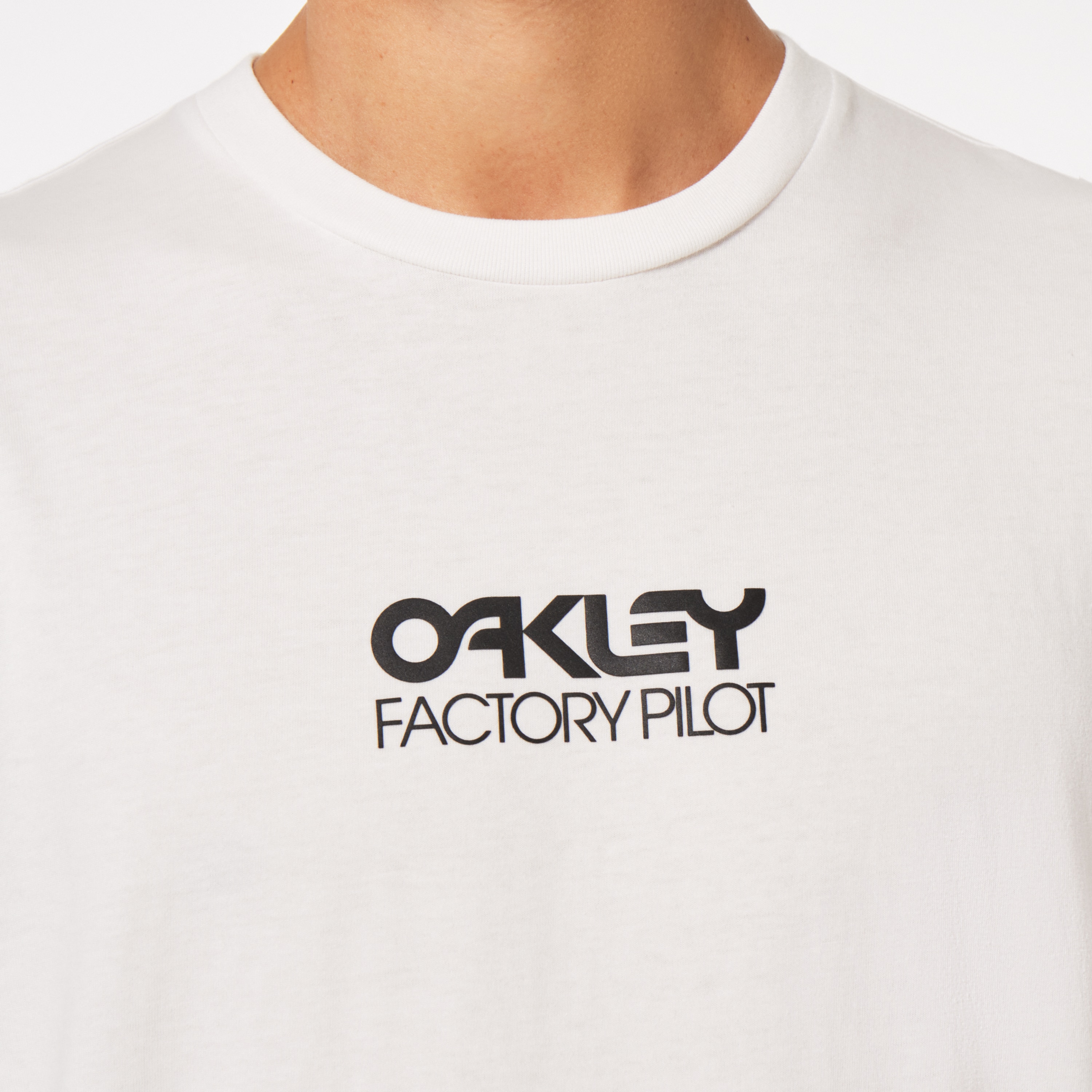 Oakley Everyday Factory Pilot Tee - White - FOA401743-100 | Oakley OSI