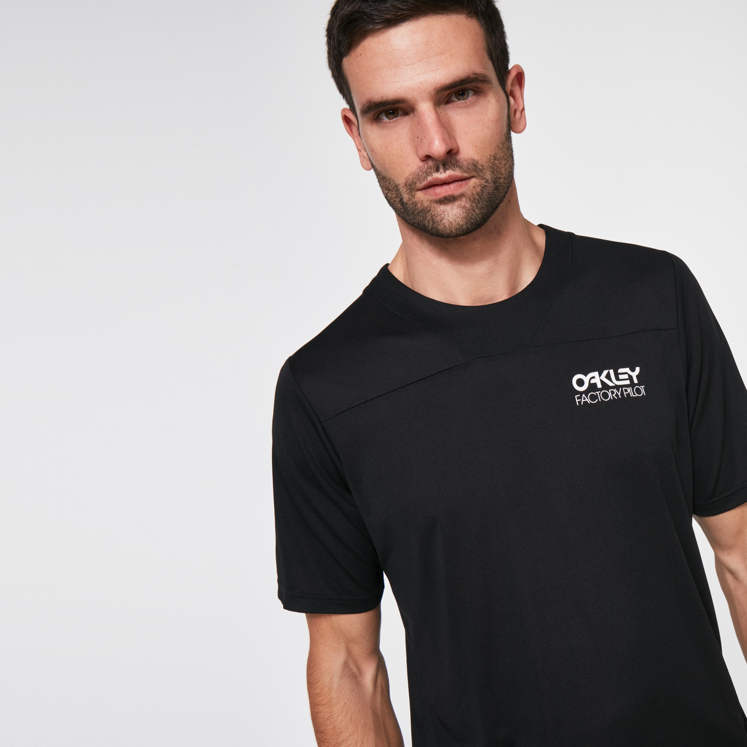 oakley cascade trail tee