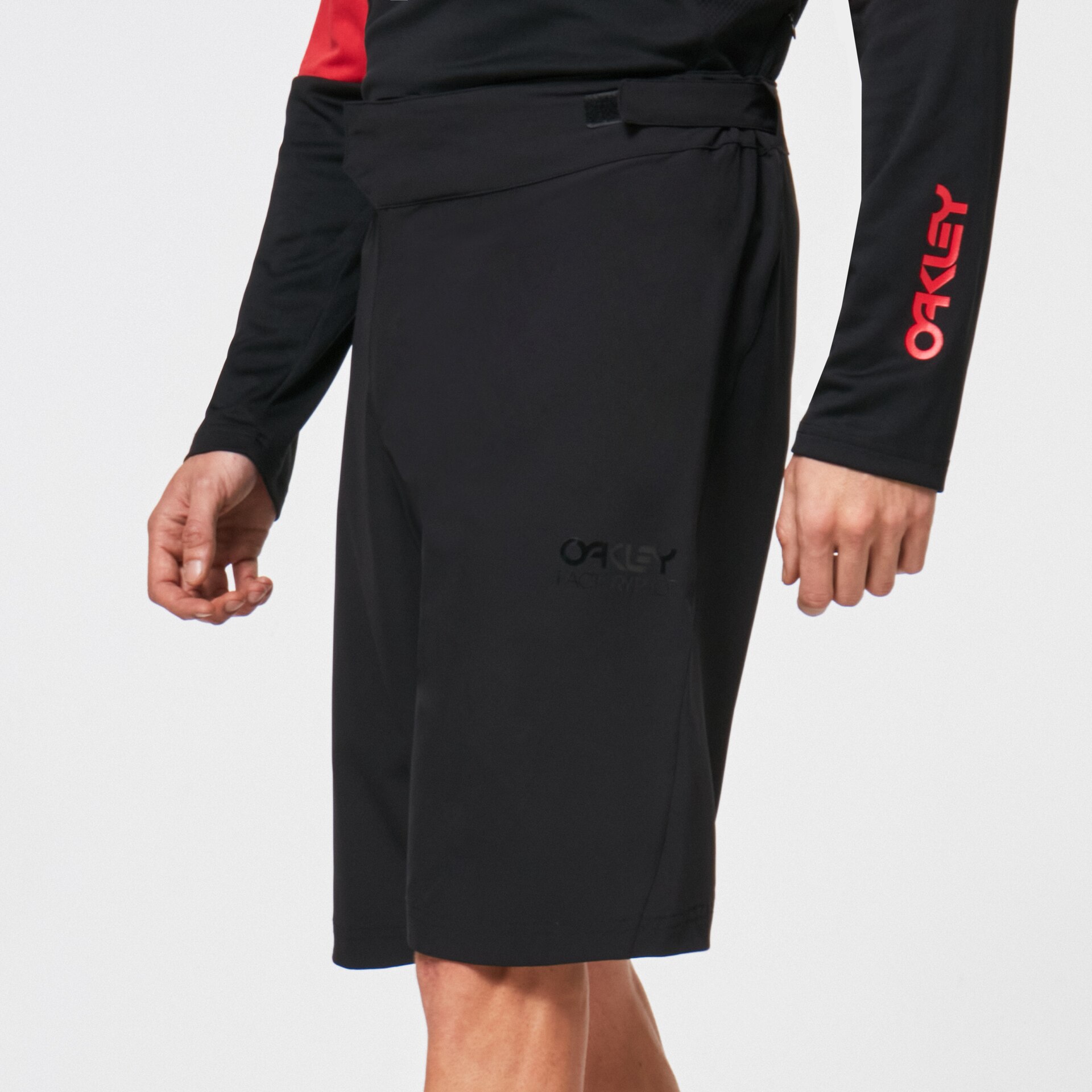 Oakley Arroyo Trail Shorts - Blackout 