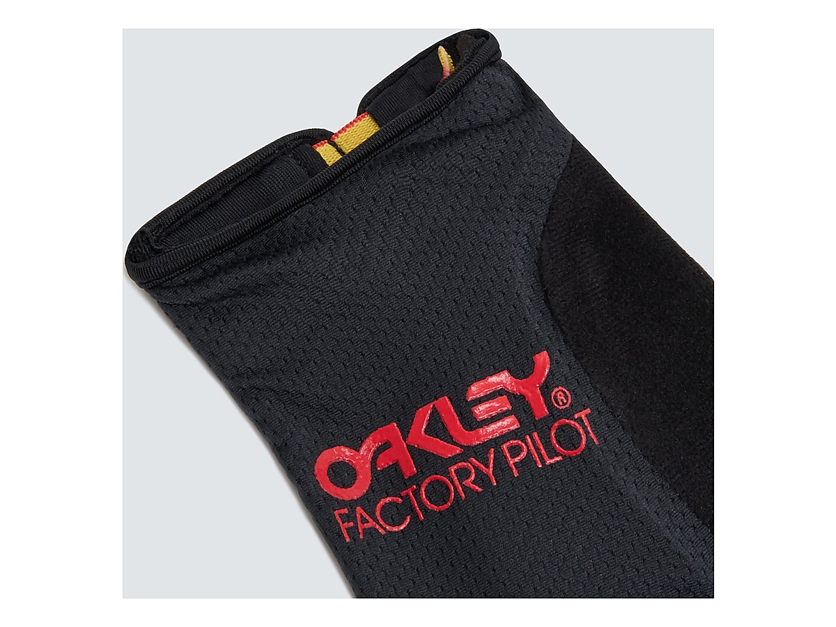 Oakley Warm Weather Gloves - Blackout | Oakley SE Store