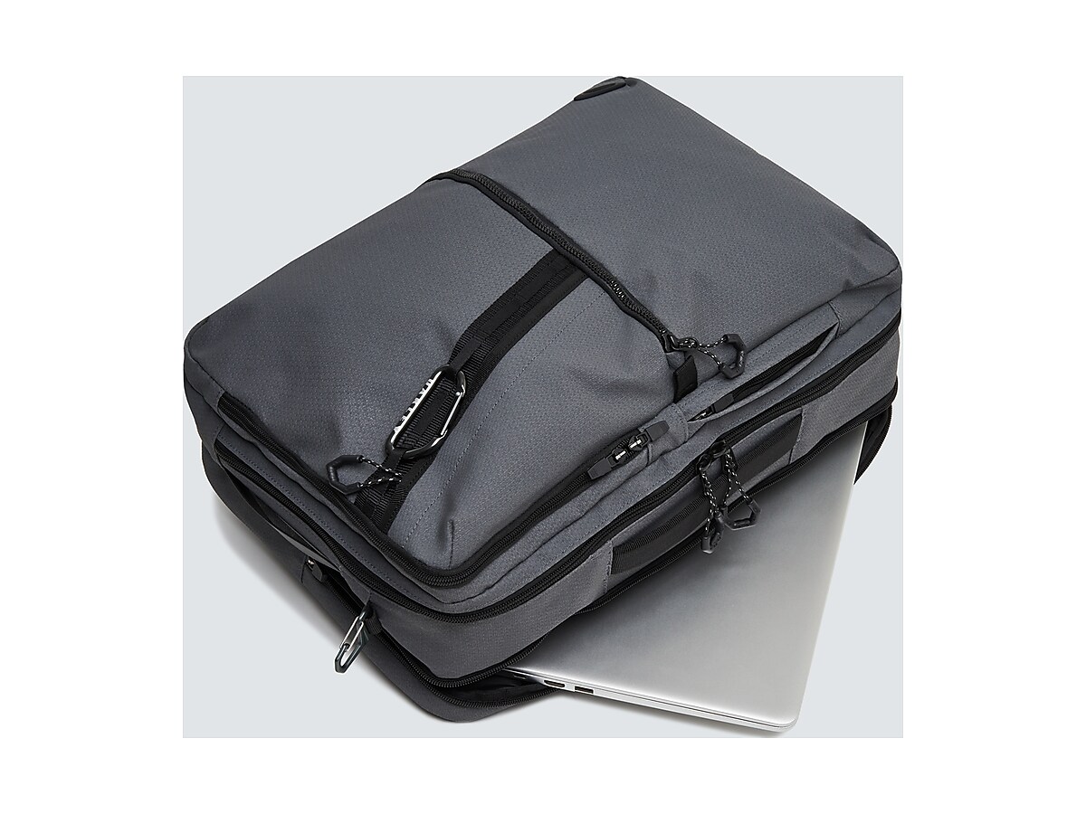 Oakley Digital Briefcase M - Forged Iron - FOS900718-24J | Oakley JP Store