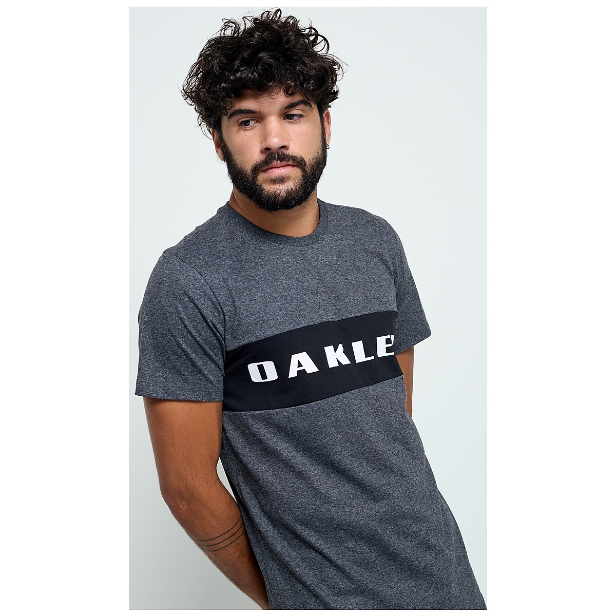 Camiseta Oakley, disponível a pronta entrega em nossa loja, já siga no