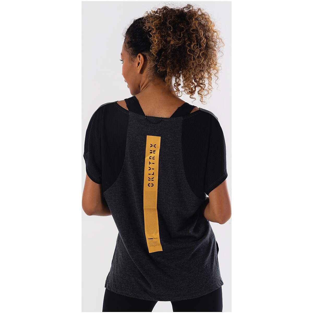 Camiseta Oakley Feminina O-fresh Tee - Blackout - P Preto