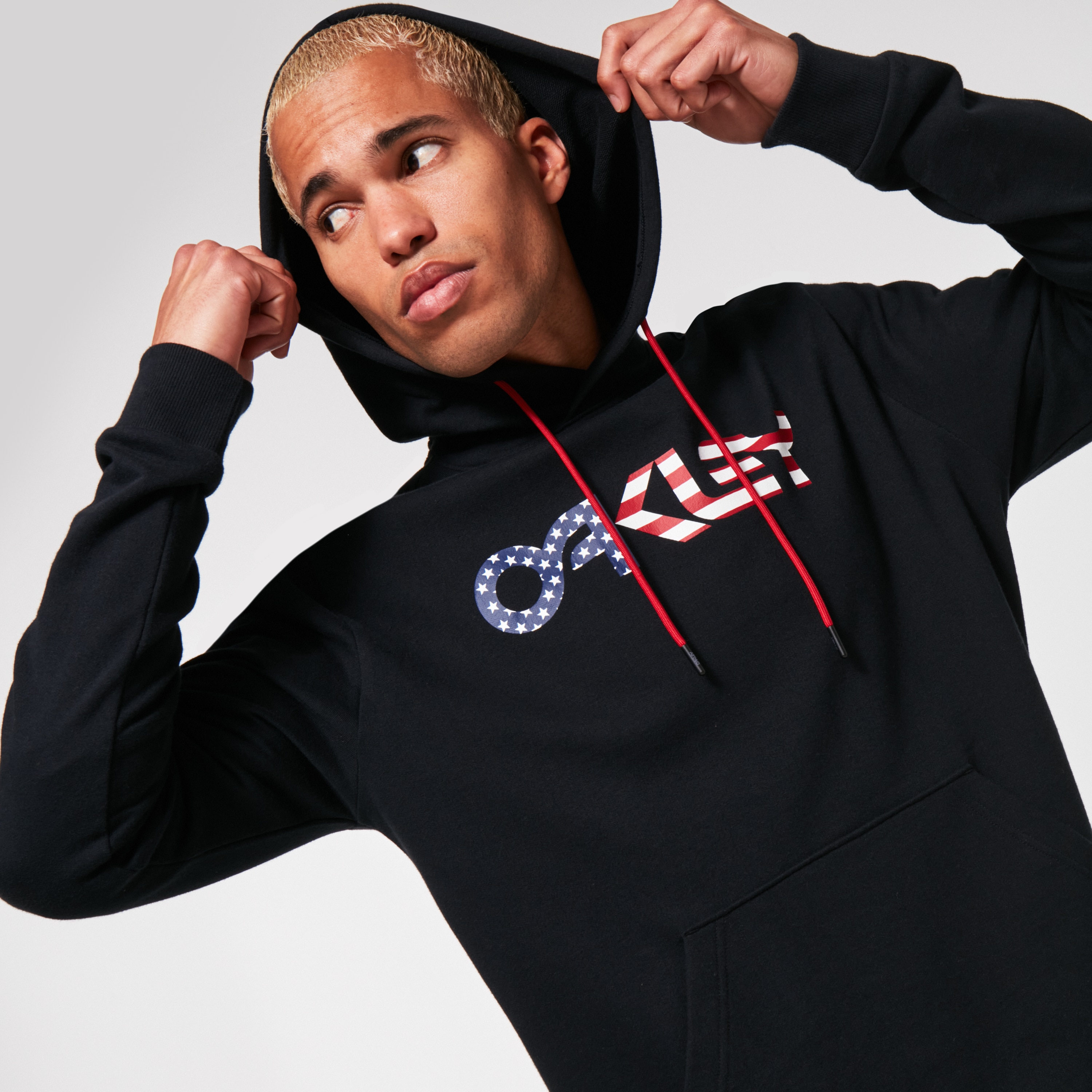 Oakley B1B Po Hoodie  - Black/American Flag | Oakley PT Store