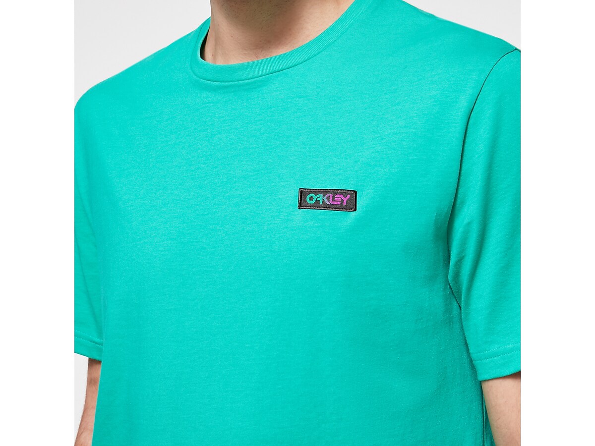 Oakley Gradient B1B Patch Tee - Light Emerald - FOA402383-6EZ Oakley Gradient B1B Patch Tee - Light Emerald - FOA402383-6EZ