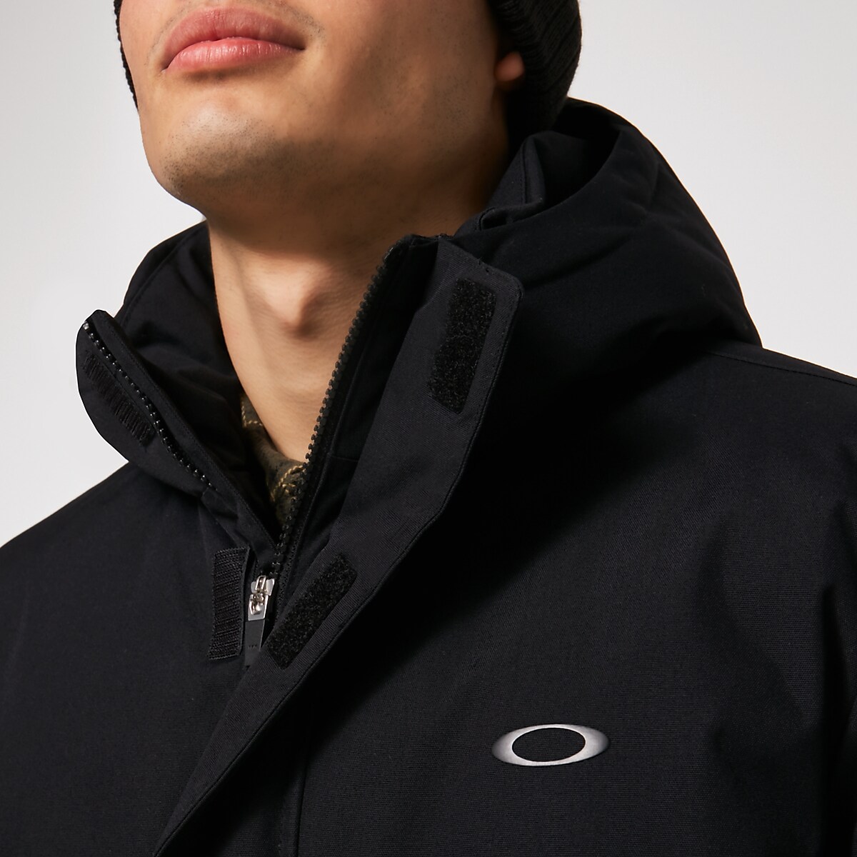 Oakley Long City Parka - Blackout | Oakley® US