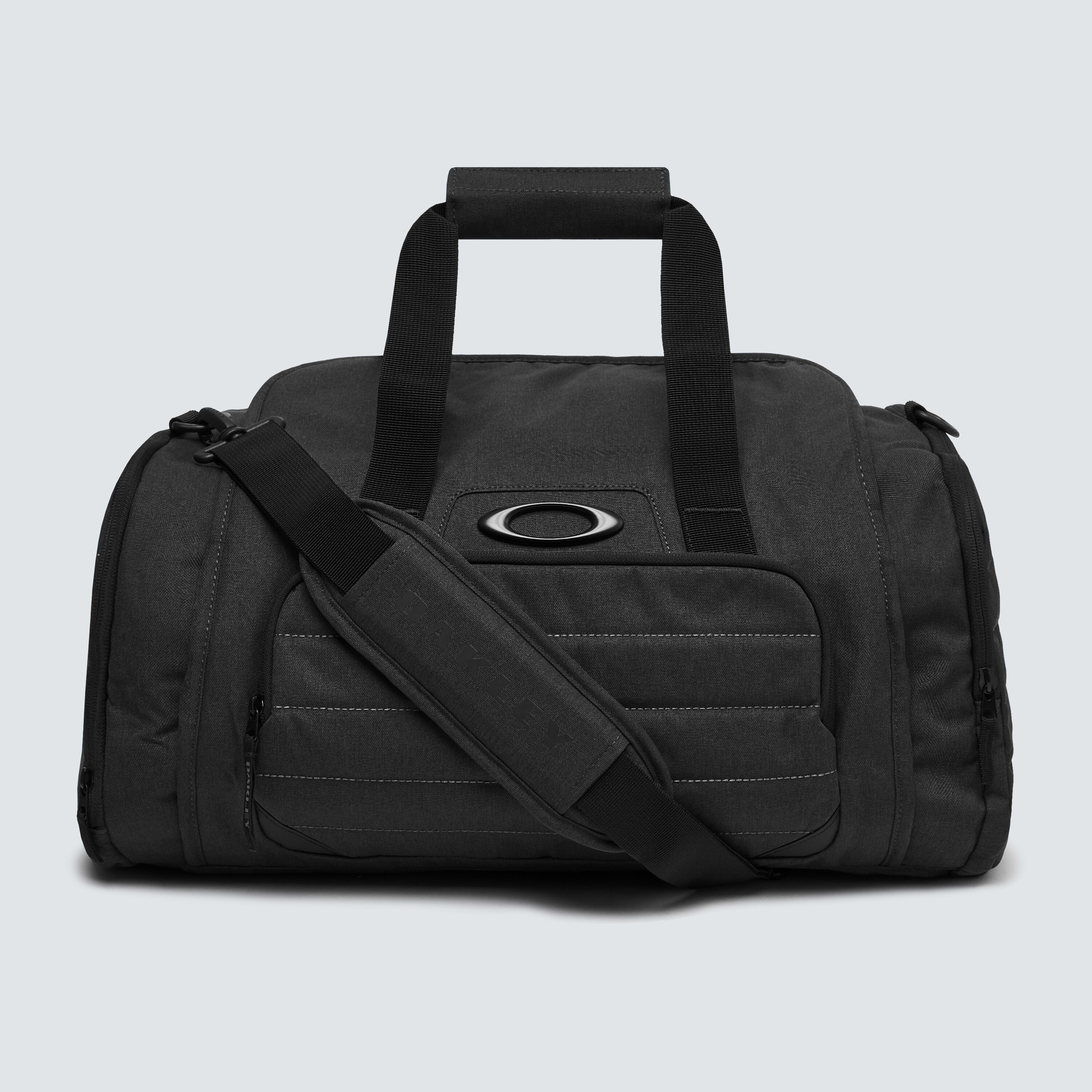 Oakley Enduro 3.0 Duffle Bag Blackout FOS90073502E Oakley GB Store