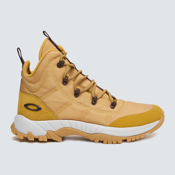 oakley vs nike boots