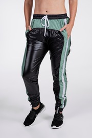 Calça Feminia Oakley X Lauf Calça Feminia Oakley X Lauf