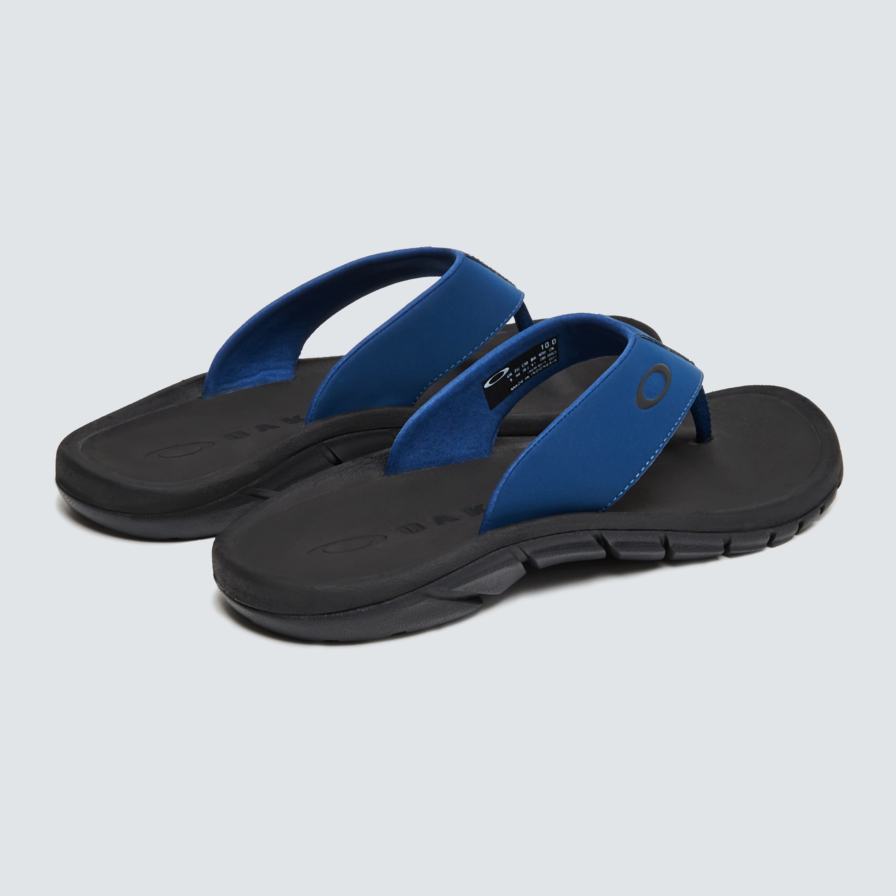 oakley supercoil flip flops