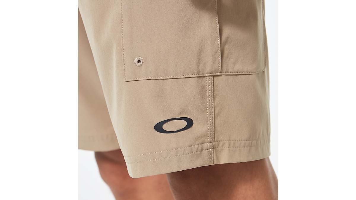 Oakley base line hybrid 21 clearance shorts