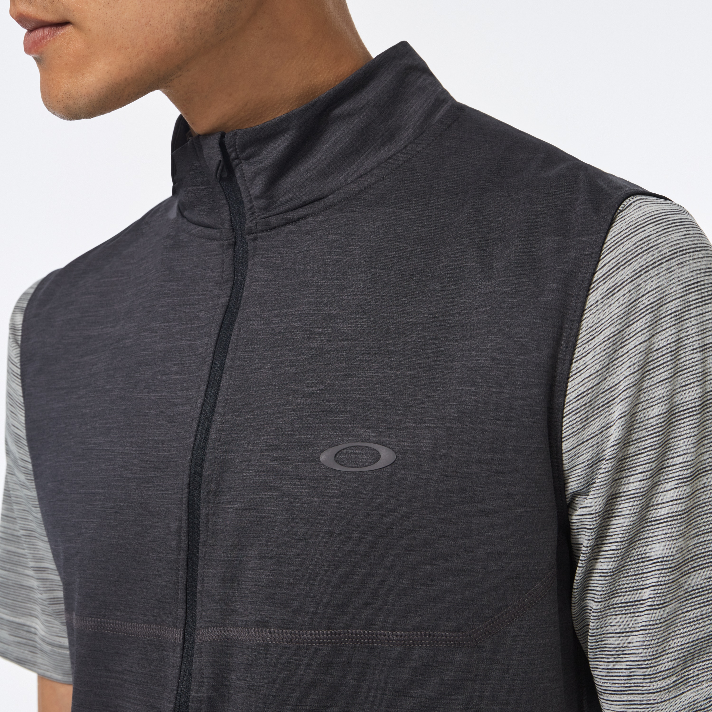 oakley vest