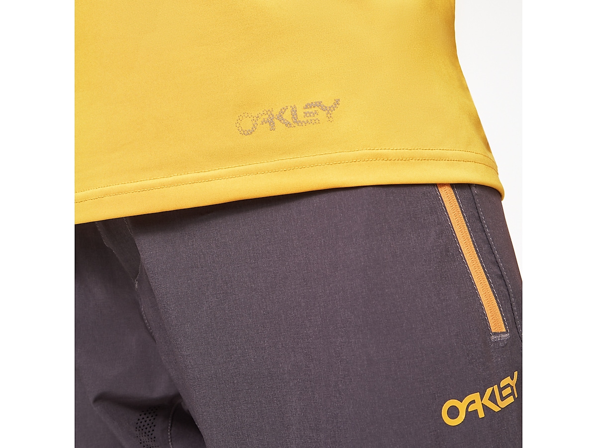 Oakley Berm SS Jersey - Blackout | Oakley® EU