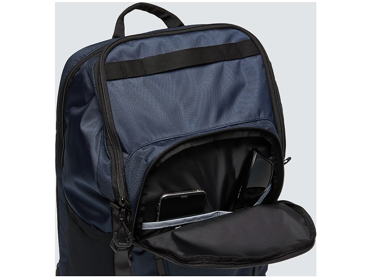 Oakley Essential Backpack L 6 0 Black Iris Fos9009 6dg Oakley Jp Store