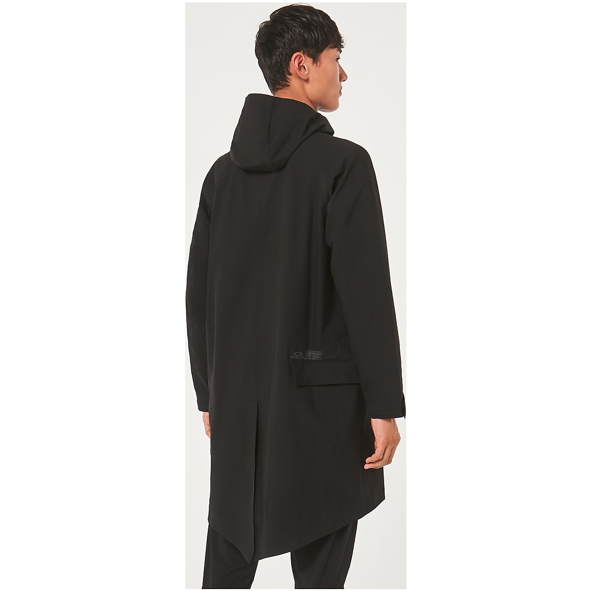 Oakley Rs Shell Invincible Commute Coat - Blackout | Oakley® 日本