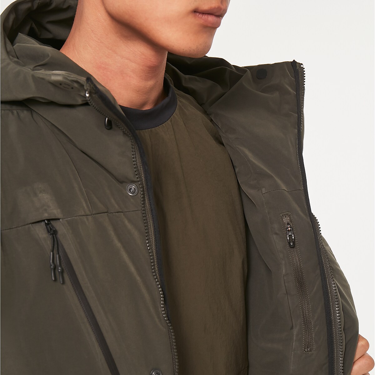 ディズニーコレクション OAKLEY Rs Shell Respectable Down Jacket