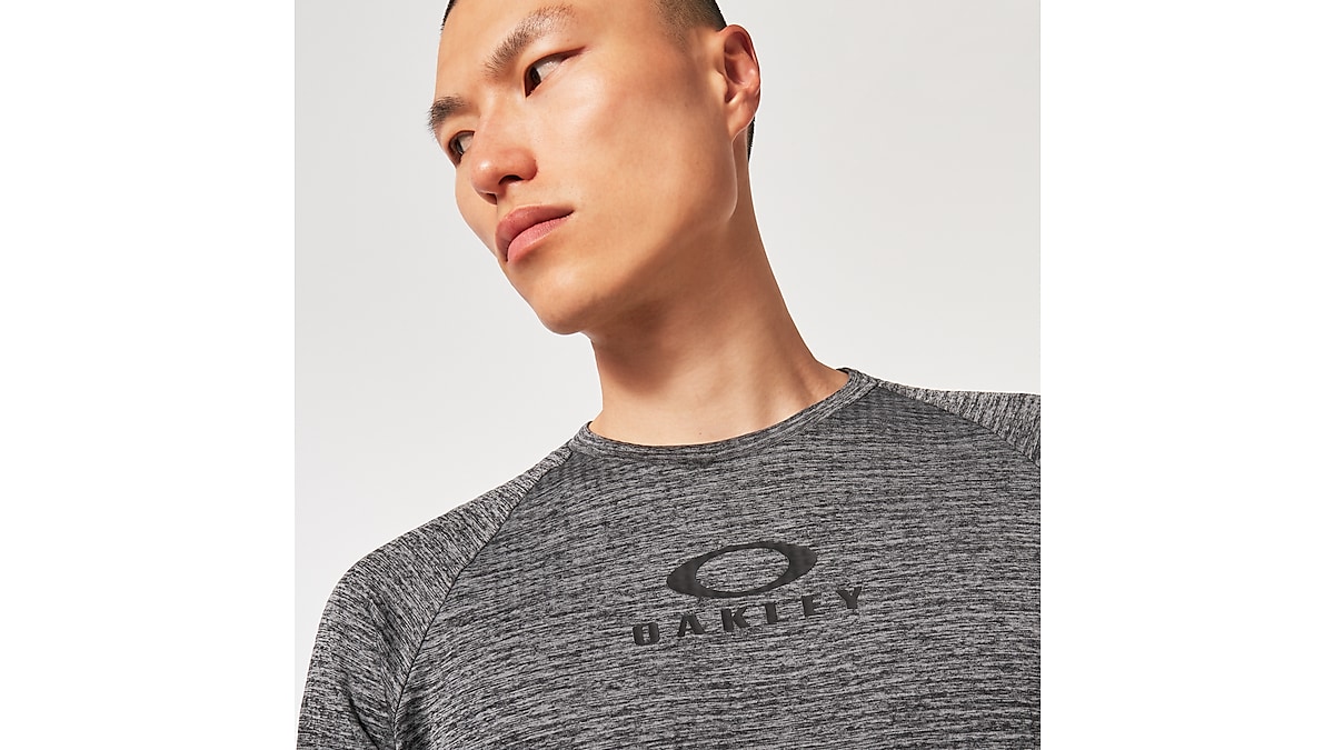 オークリー OAKLEY 2.7 CREW ENHANCE FOA404171 GRID LS トレーニングウエア ロングTシャツ 訳あり  ENHANCE