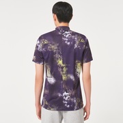 Skull Blurred Mock Shirt - Berry Print