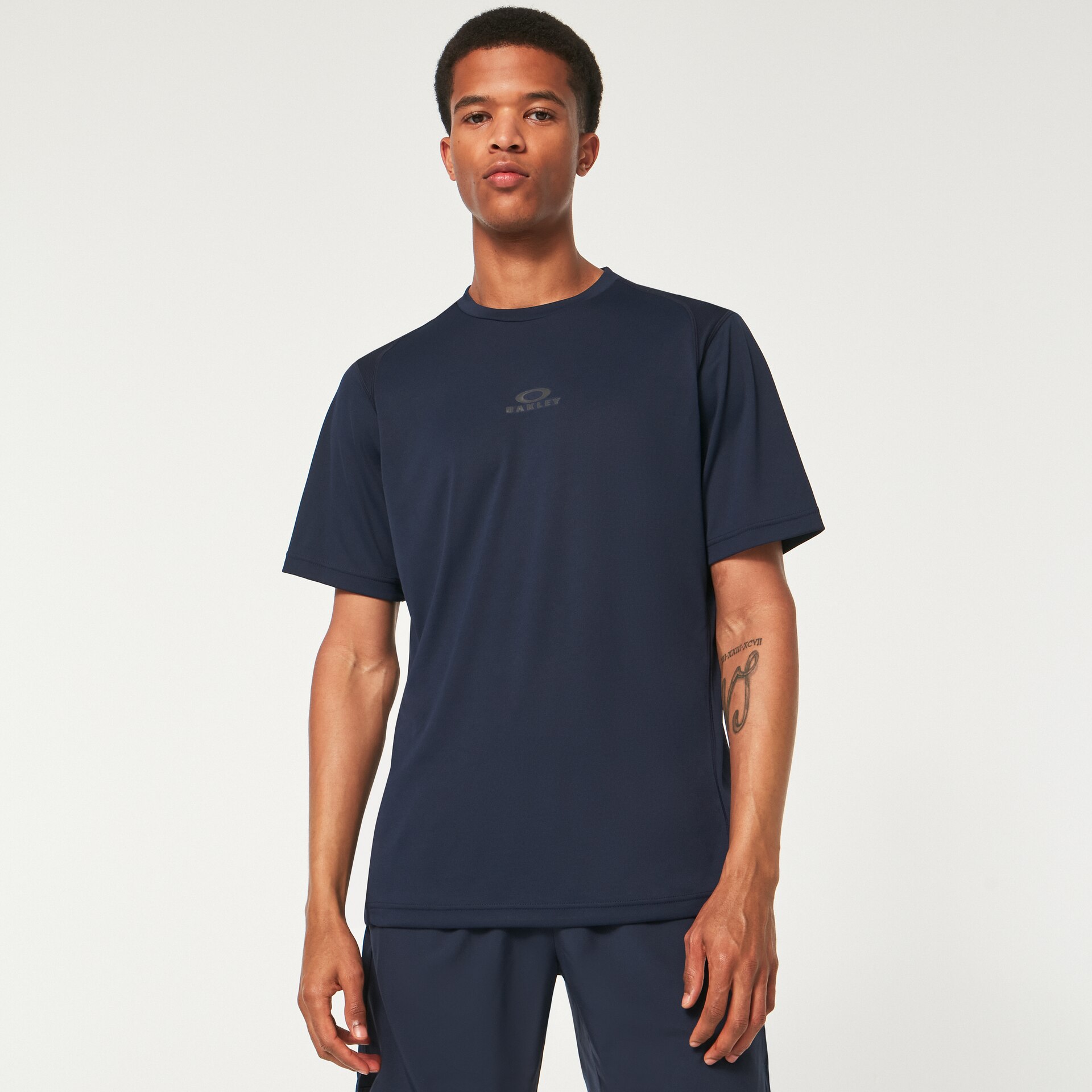 Oakley Foundational Training Short Sleeve Tee - Fathom | Oakley ROE Store