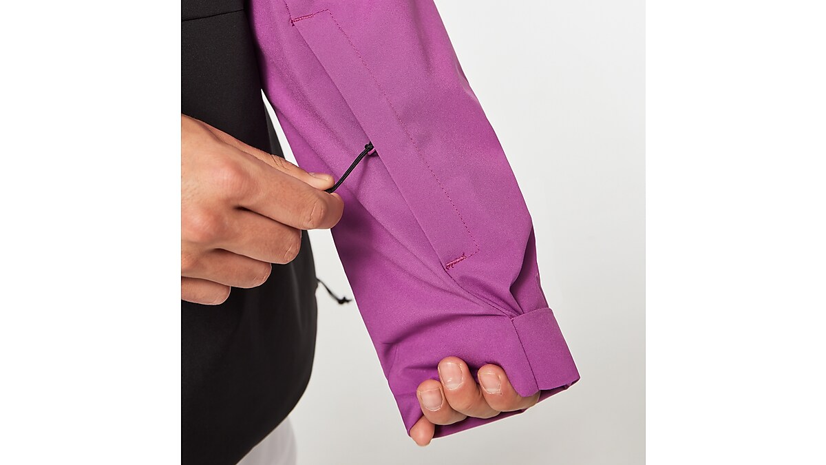 Oakley Tnp Tbt Insulated Anorak - Blackout/Ultra Purple Oakley Tnp Tbt Insulated Anorak - Blackout/Ultra Purple