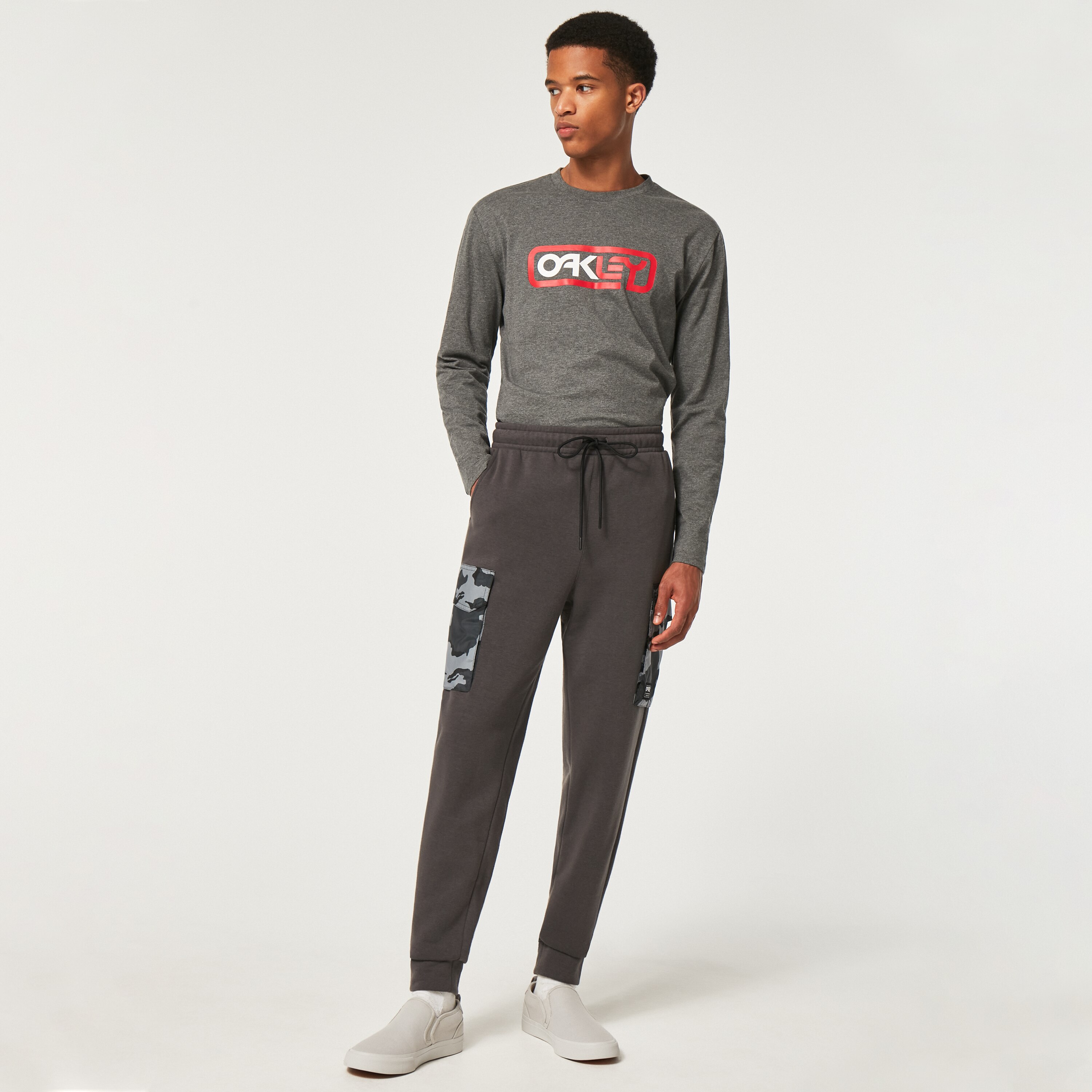 oakley sweatpants