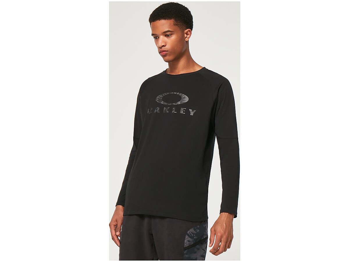 Camiseta Oakley Silk Logo Graphic Tee Blackout - l Surftrip l