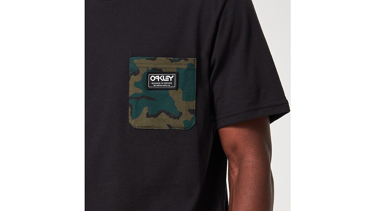 Oakley Classic B1B Pocket Tee - New Dark Brush | Oakley® US