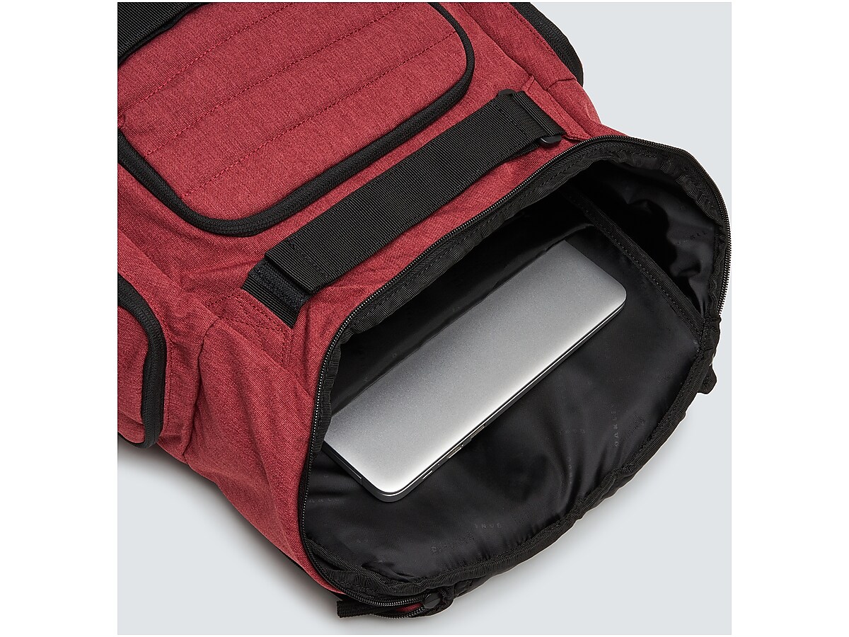 Oakley Enduro  Big Backpack - Iron Red | Oakley GB Store