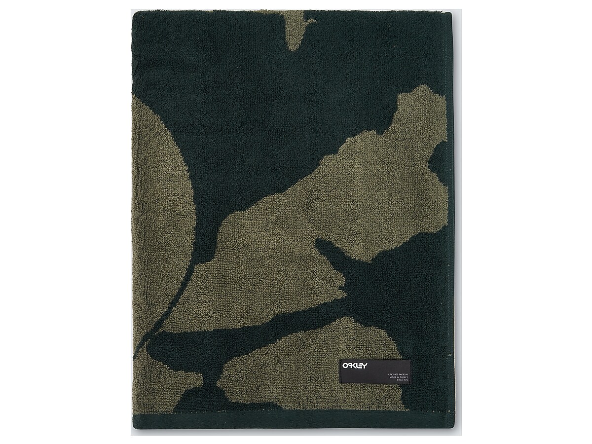 Oakley B1B Camo Towel - B1B Camo Hunter | Oakley® US