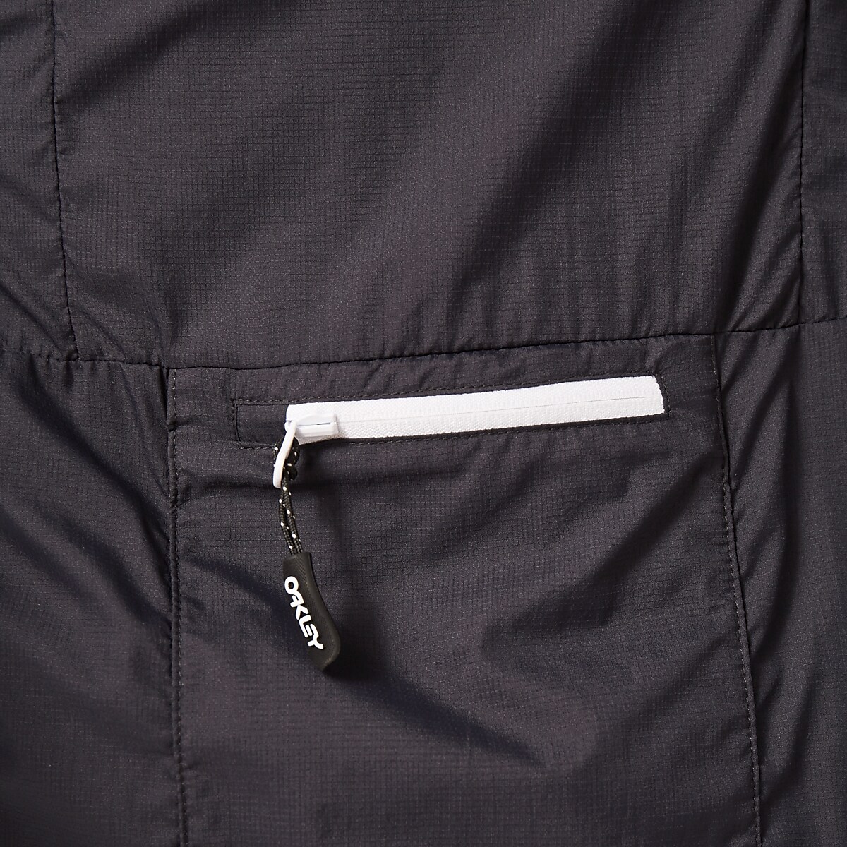 Oakley Elements Packable Jacket II - Blackout | Oakley® US