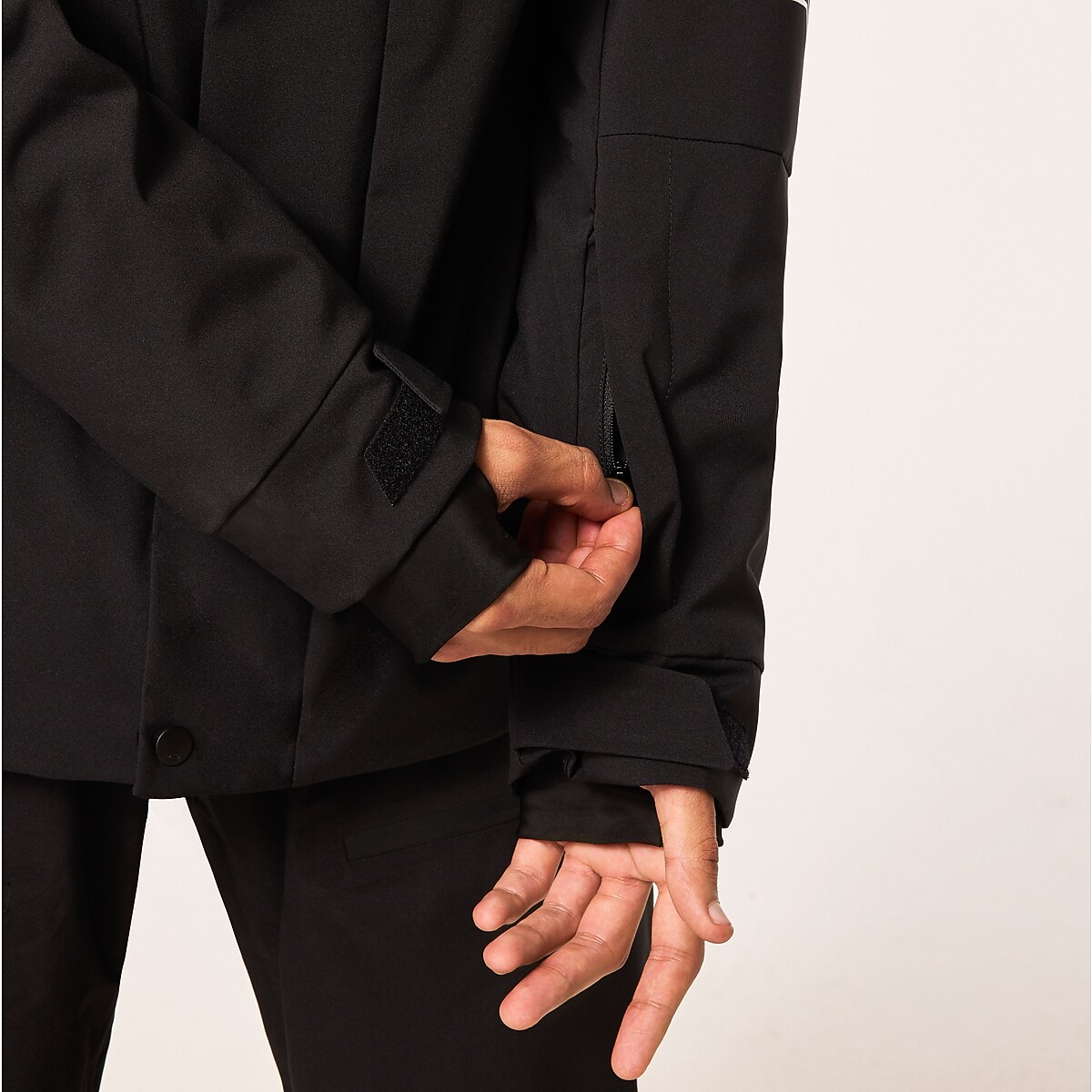 Oakley Tnp Tbt Insulated Jacket - Black/White | Oakley® 日本