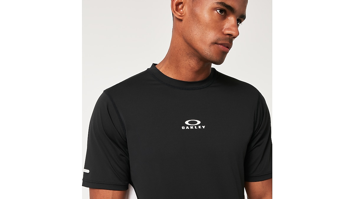 Surfer's - Camiseta Oakley Mark II Lens - Preto - 457293BR - Surfers - Loja  Online de Tênis e Moda Jovem