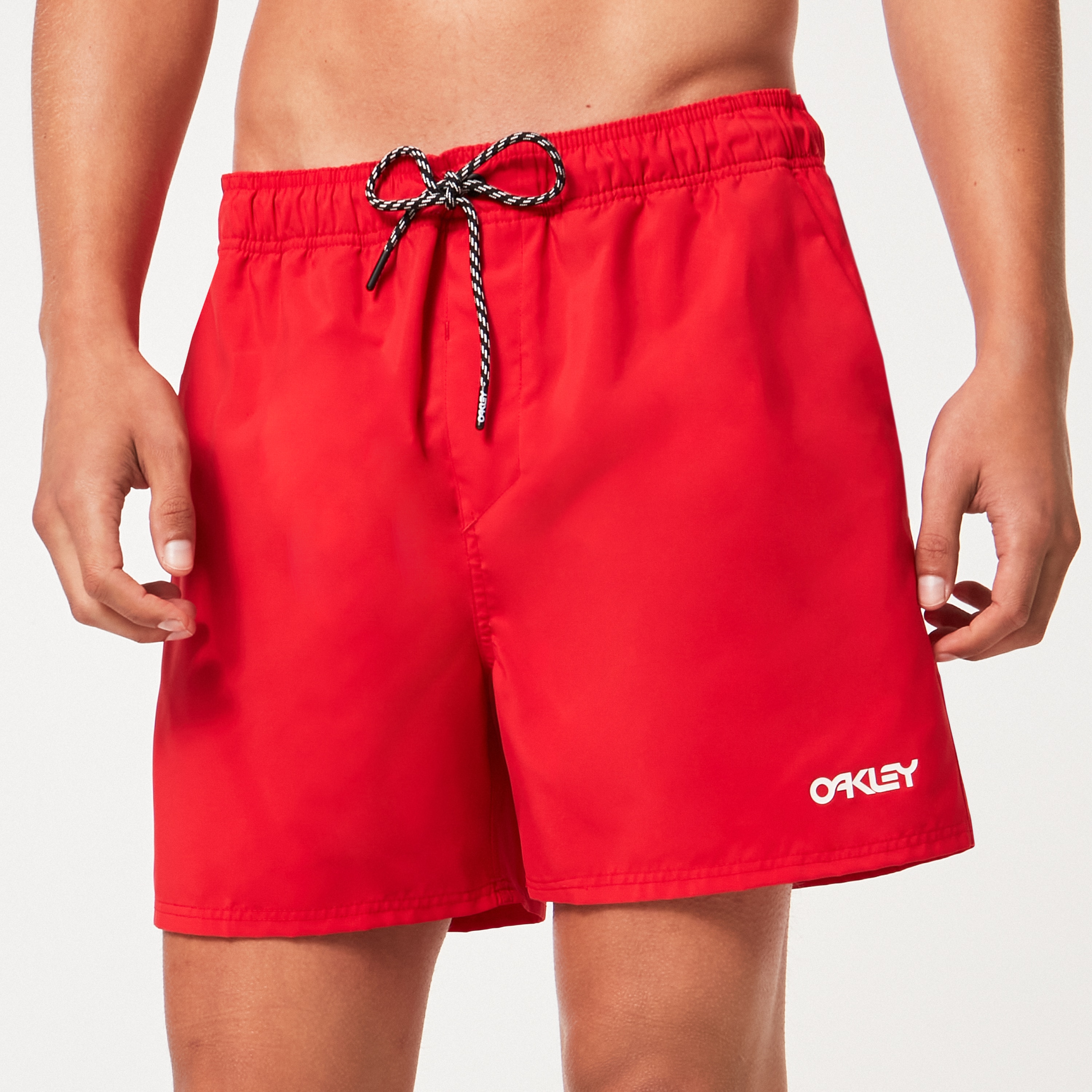 Oakley Beach Volley 16 Beachshort In Red