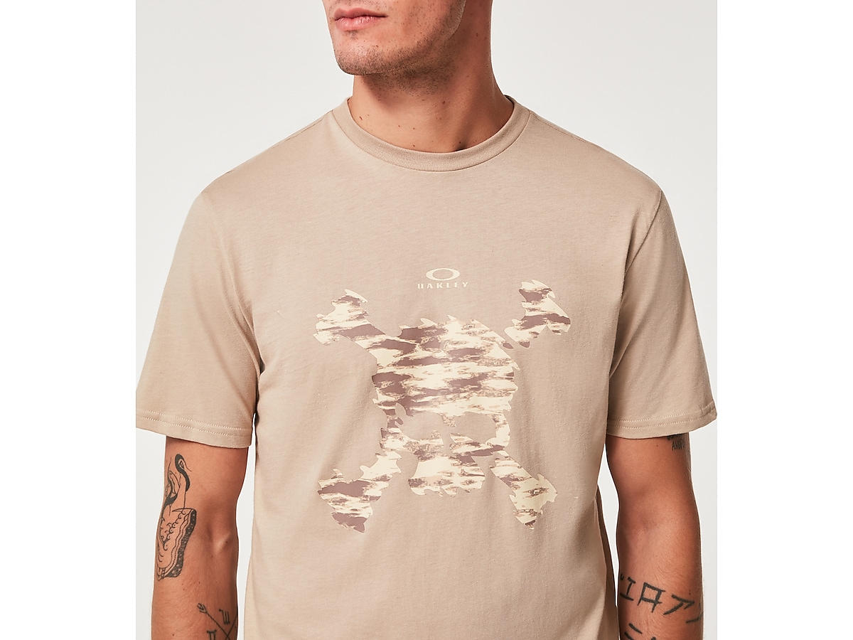 Camiseta Oakley Heritage Skull Graphic Desert Camo - l Surftrip l