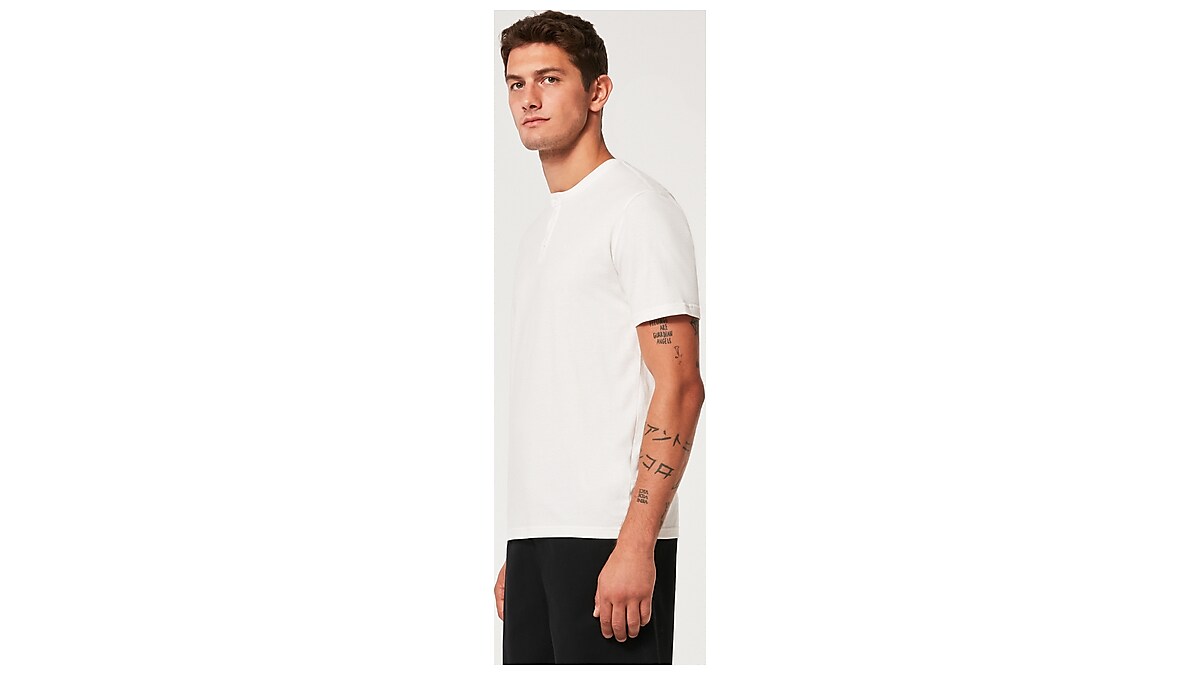 Oakley Relax Henley Tee - White | Oakley ROE Store