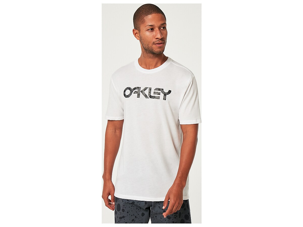 Camiseta Oakley Mod Mark Branca - Faz a Boa!