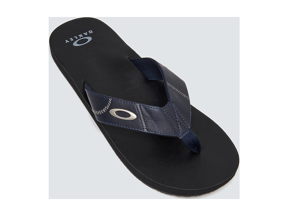 Oakley flip cheap flops womens