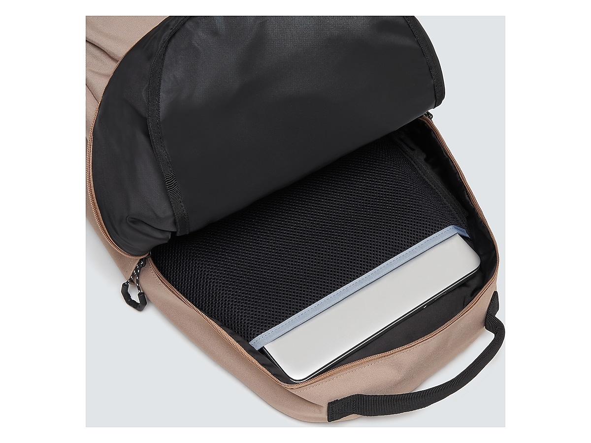 Oakley Men's Essential Wr Backpack M 7.0